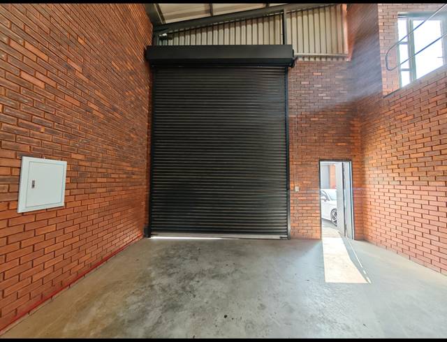 250M² WAREHOUSE TO LET IN ORMONDE